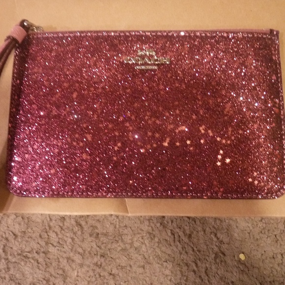 Coach Handbags - Coach Clutch